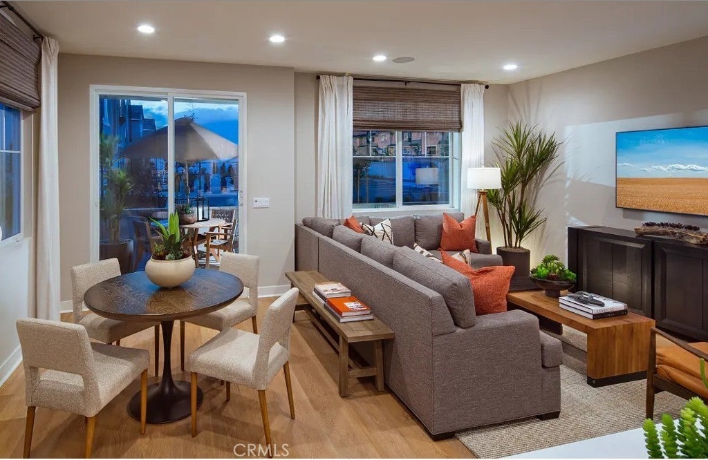 Photo of Listing #OC25166987