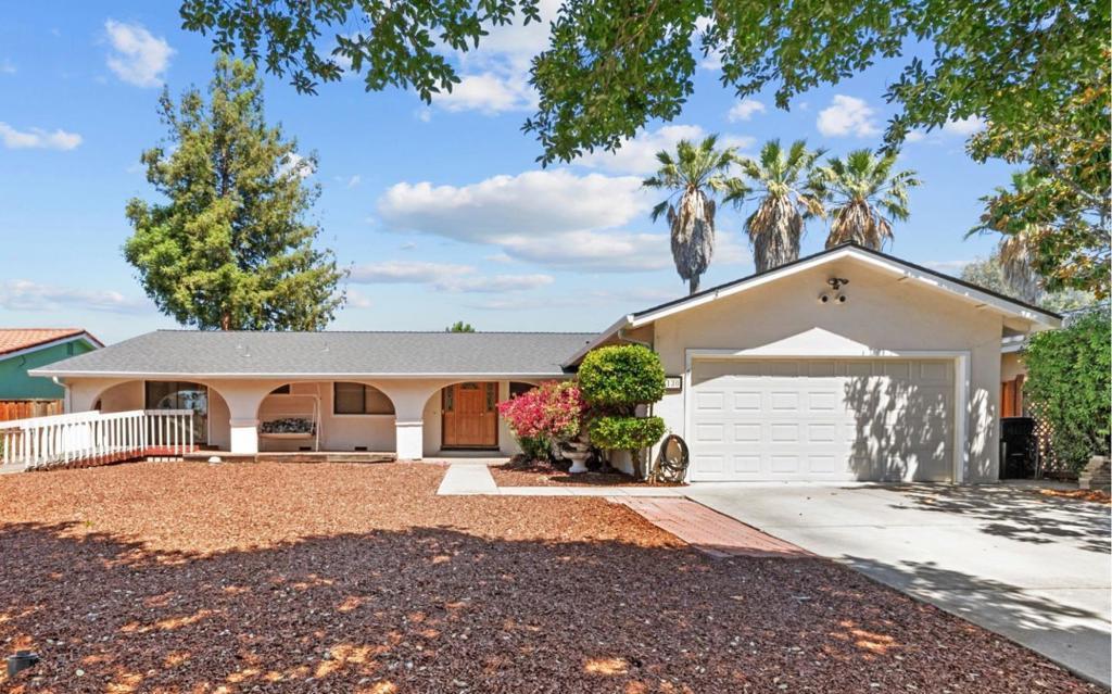 Photo of Listing #ML82015753