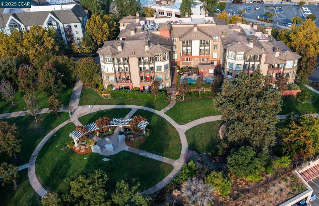 Photo of Listing #41106036