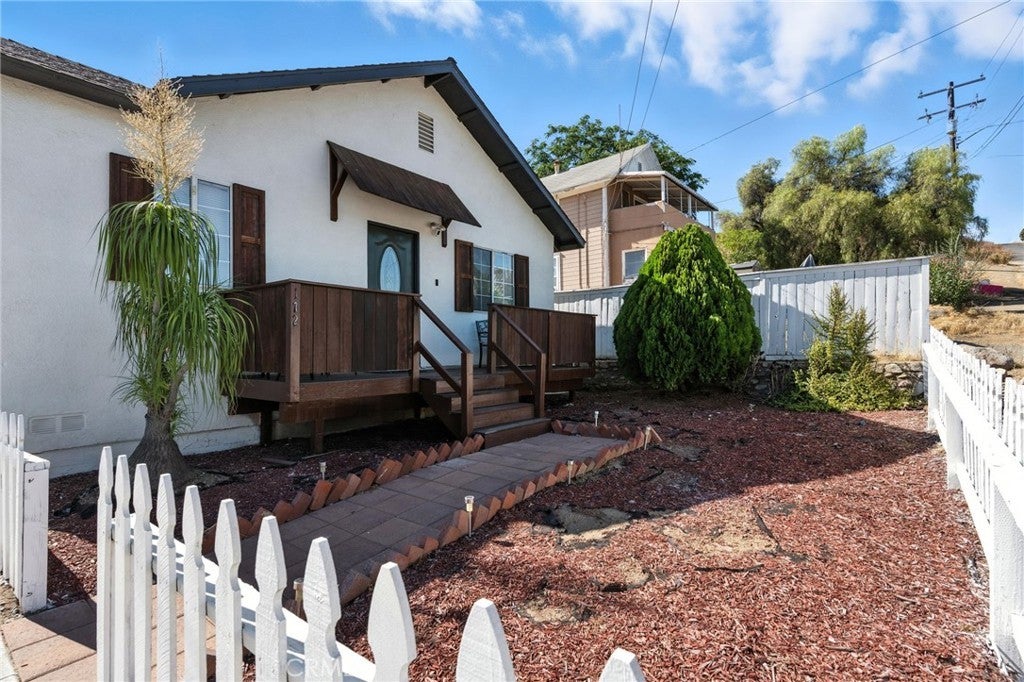 Photo of Listing #SW25167403