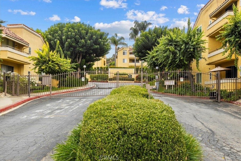 Photo of Listing #PW25167490