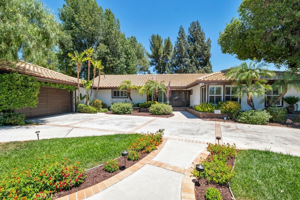 Photo of Listing #SR25167553