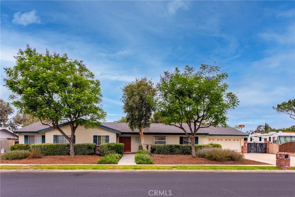 Photo of Listing #SR25164036