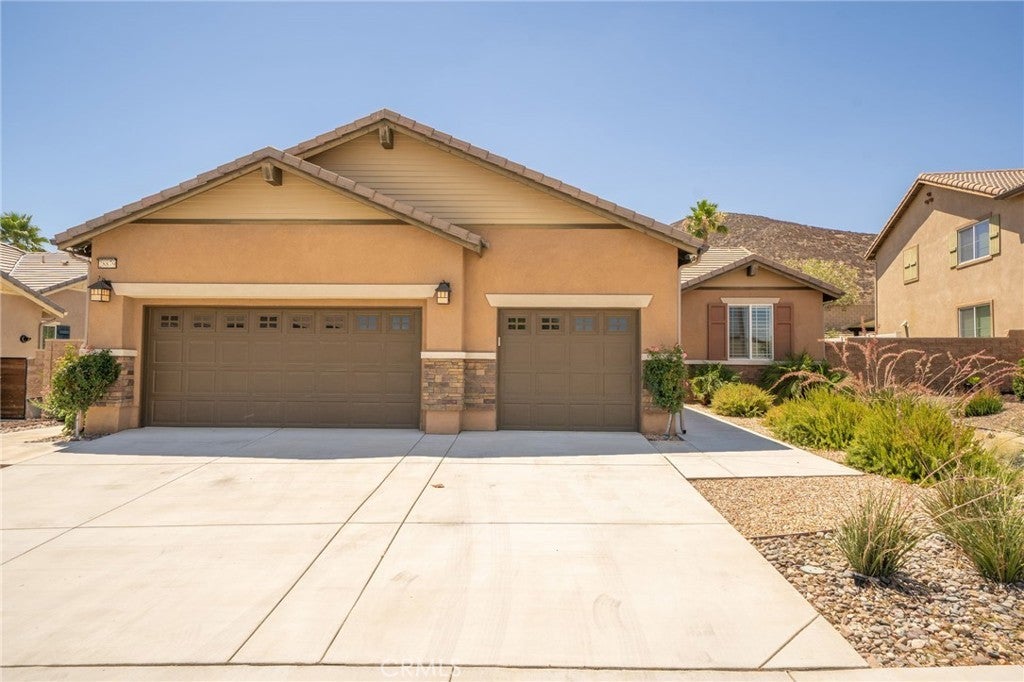 Photo of Listing #CV25164674