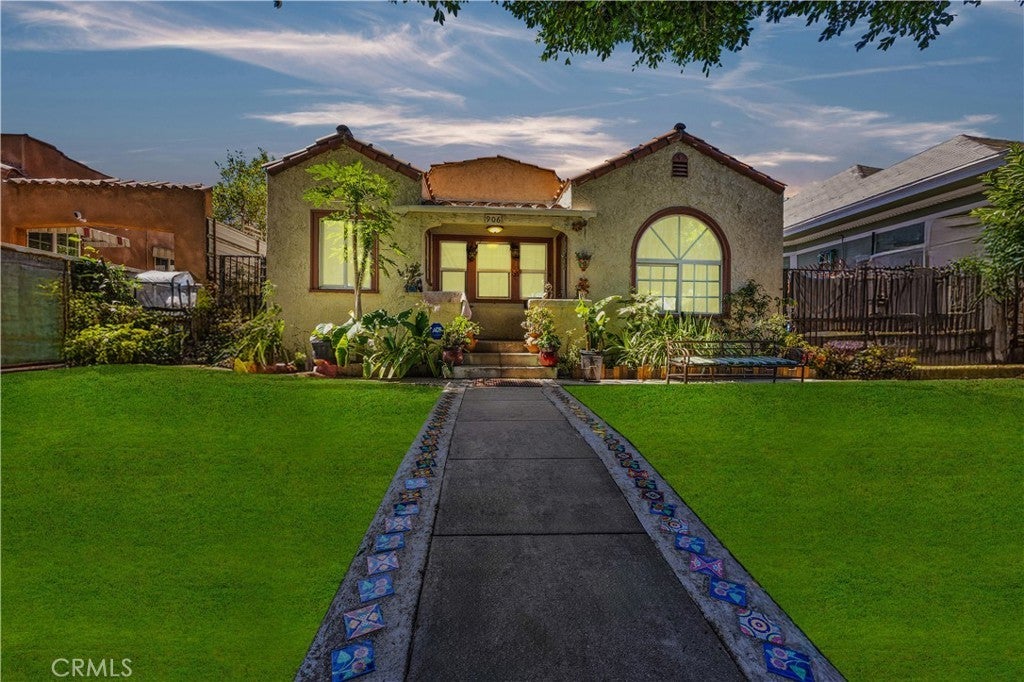 Photo of Listing #DW25167768