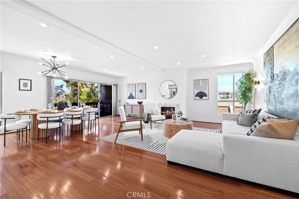 Photo of Listing #SR25165918