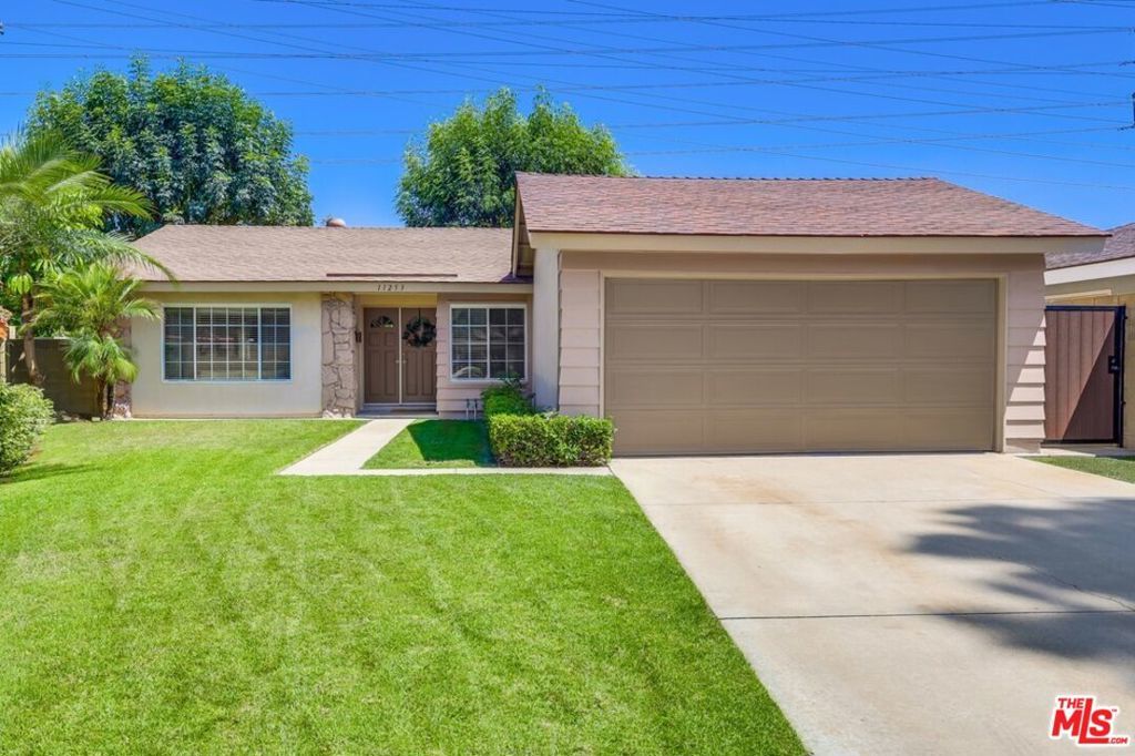 Photo of Listing #25570131