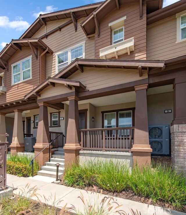 Photo of Listing #OC25168259