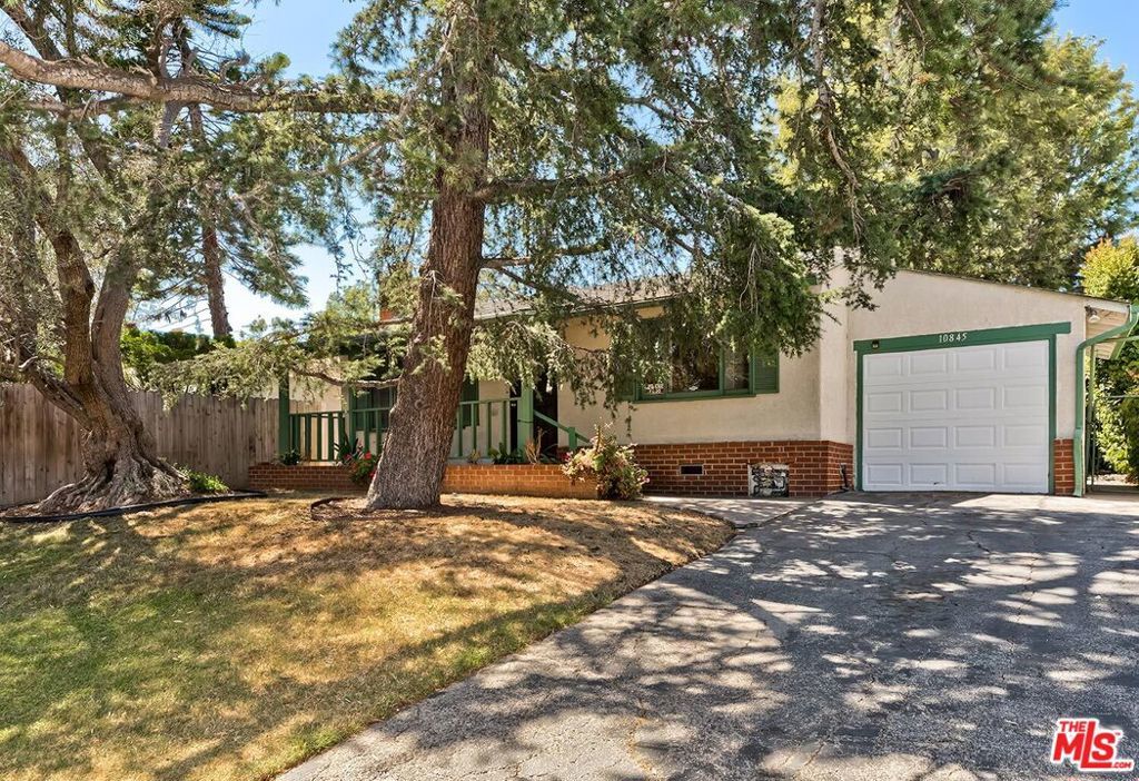 Photo of Listing #25539240