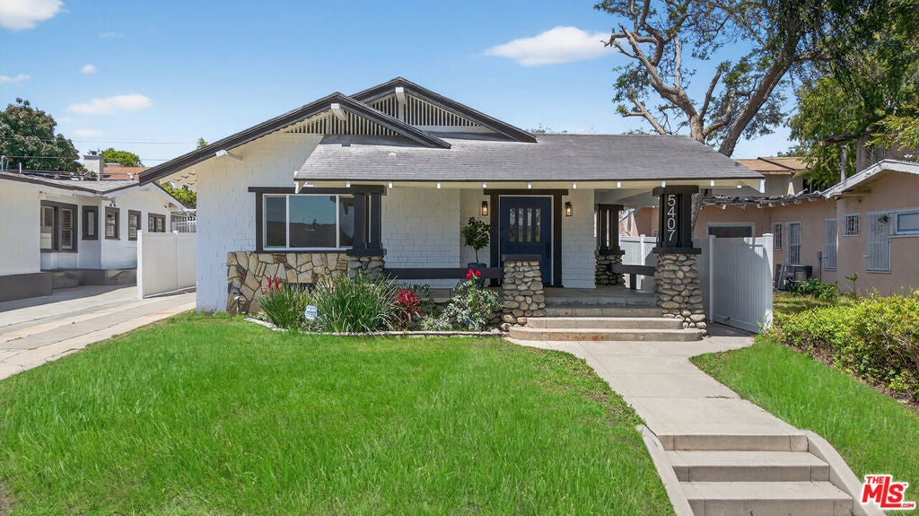 Photo of Listing #25570277