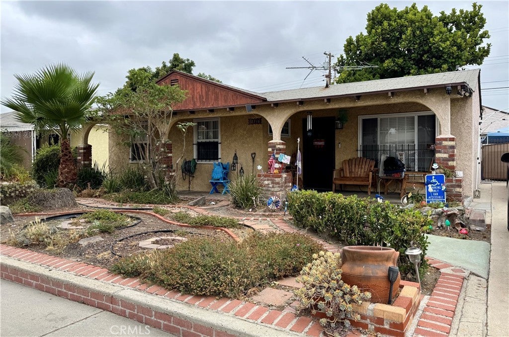 Photo of Listing #DW25166892