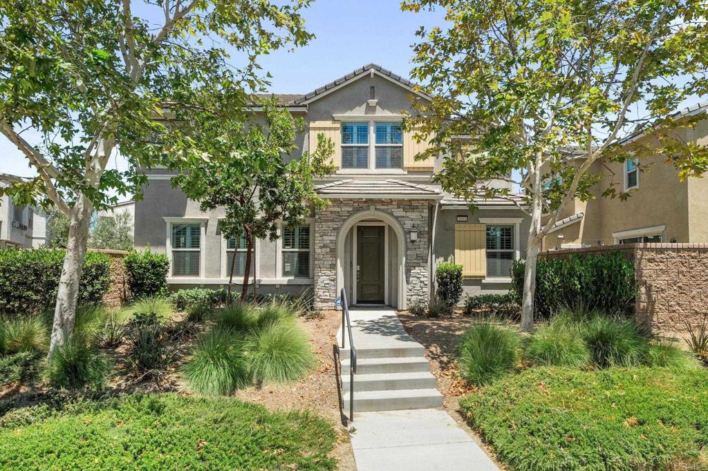 Photo of Listing #PTP2505703