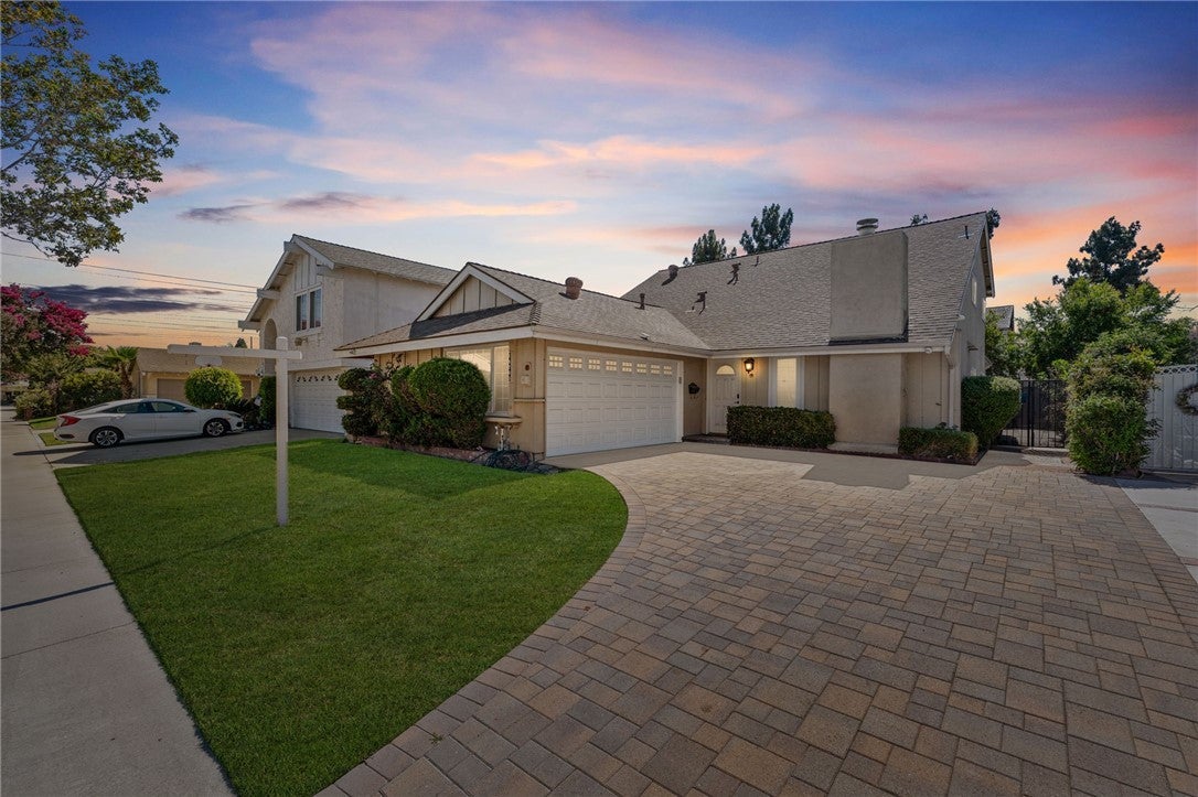 Photo of Listing #RS25164366