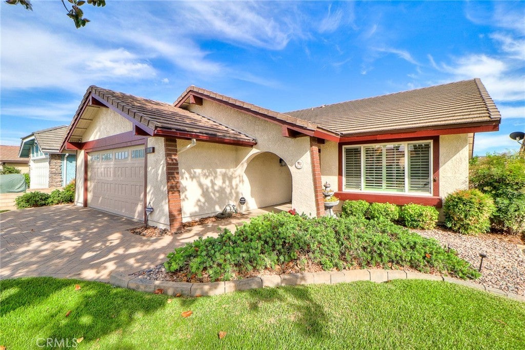 Photo of Listing #CV25161138