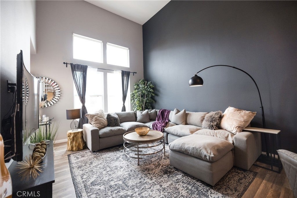 Photo of Listing #PW25166722