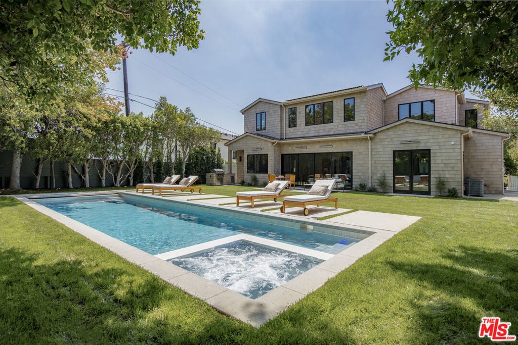 Photo of Listing #25567203