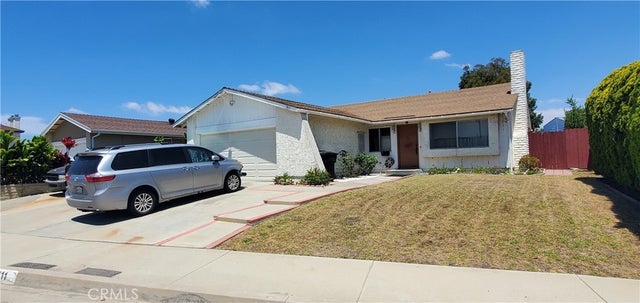 3611 W 153rd Street, Lawndale.