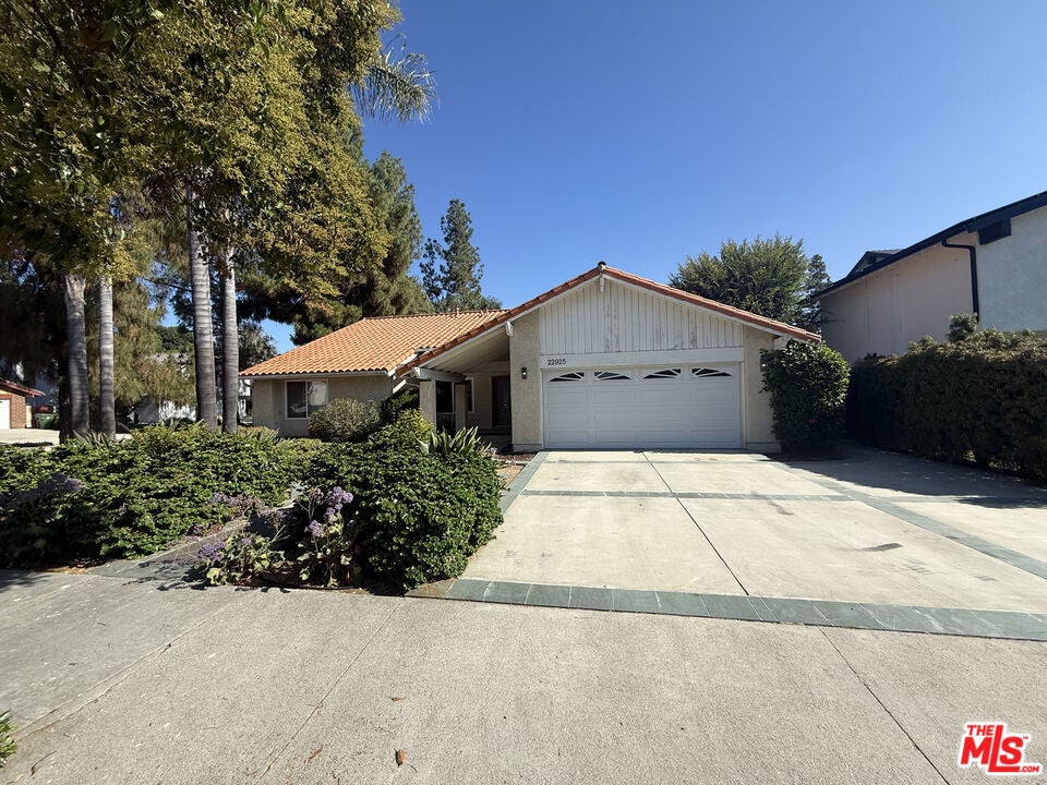 Photo of Listing #25570581