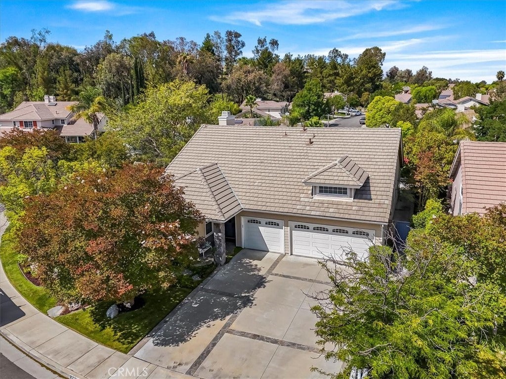 Photo of Listing #SR25164140