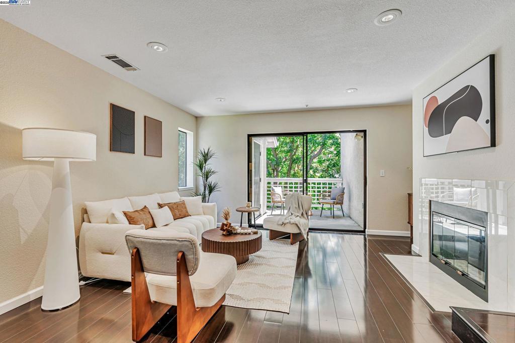 Photo of Listing #41106336