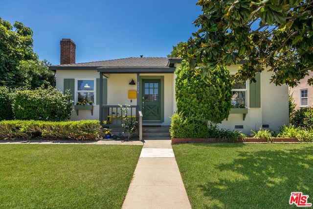 2536 W 156th Street, Gardena.