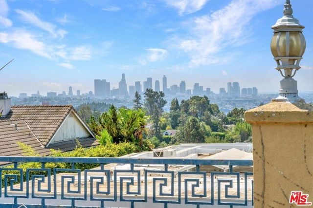 5222 Los Franciscos Way, Los Angeles