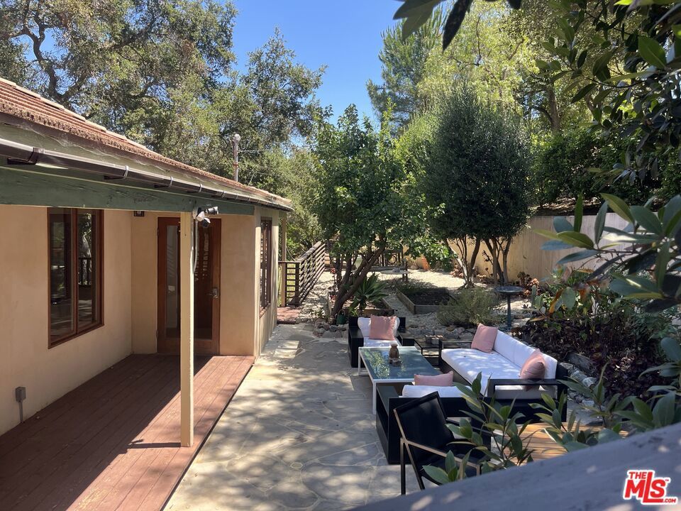 Photo of Listing #25570875