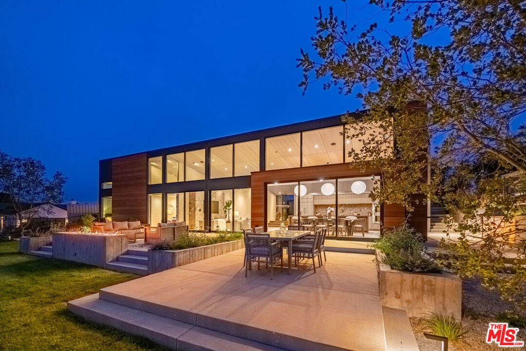 Photo of Listing #25570715