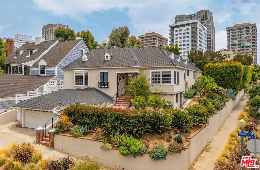 Photo of Listing #25570833