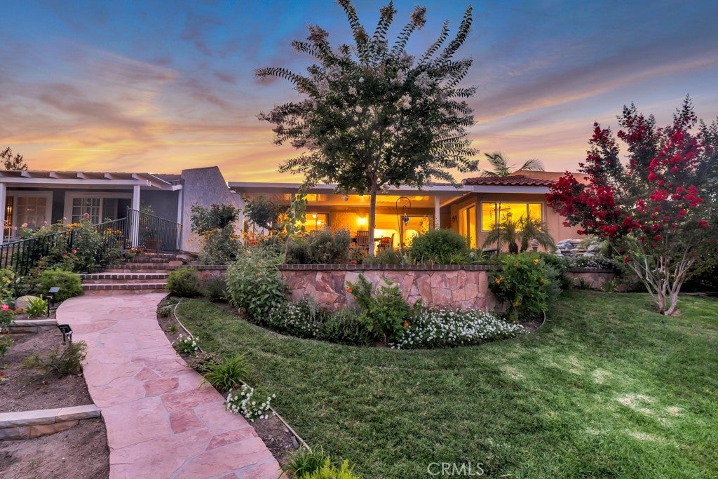 Photo of Listing #SR25169404