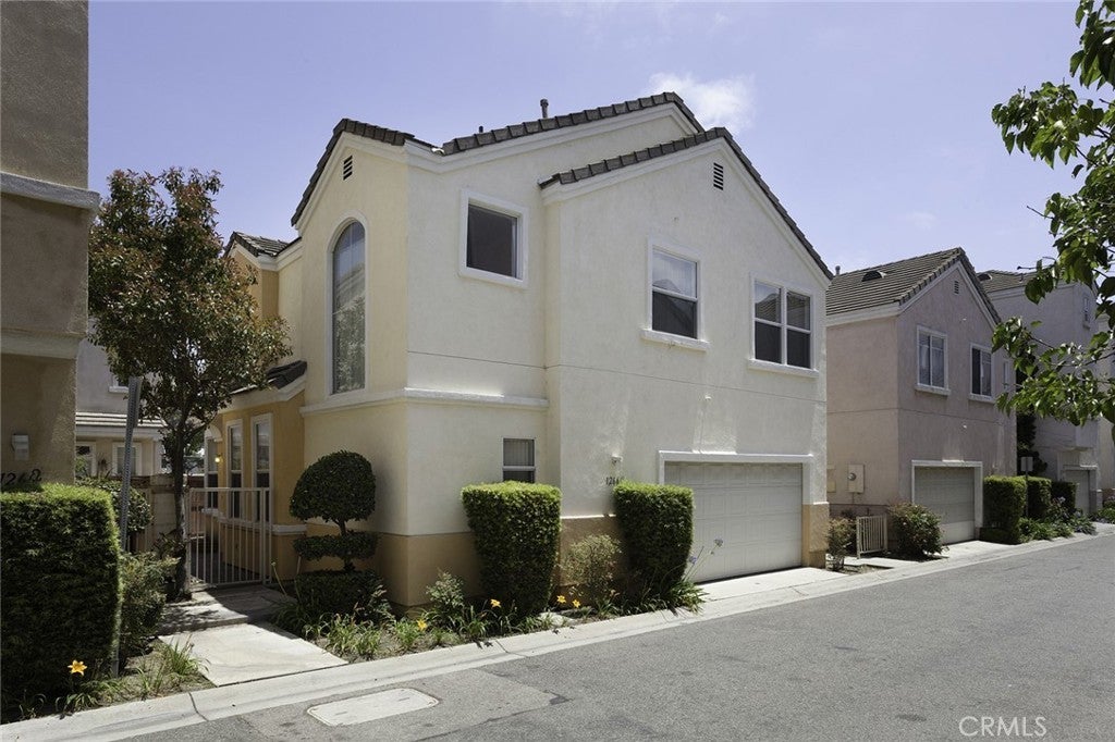 Photo of Listing #OC25167563