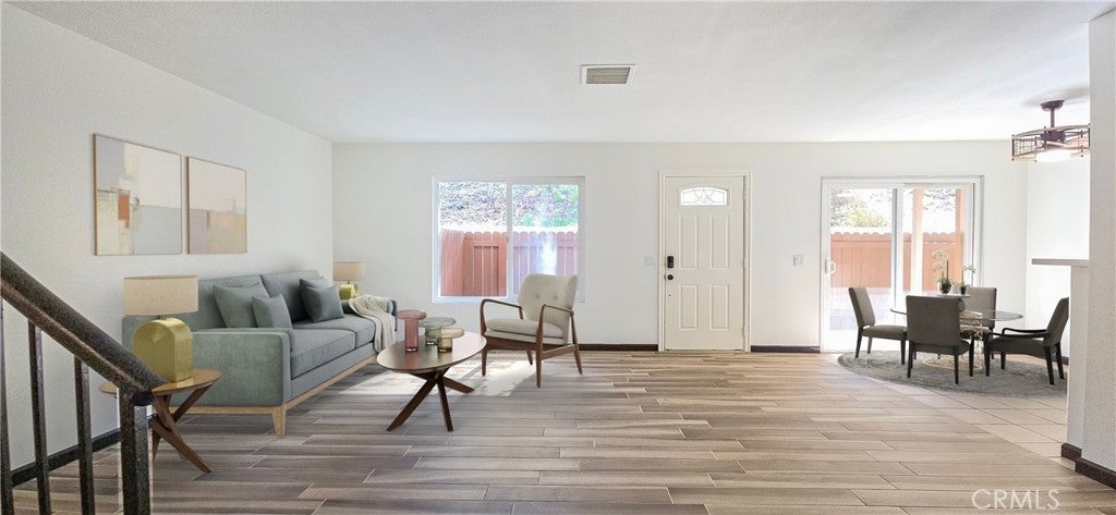 Photo of Listing #SW25167476