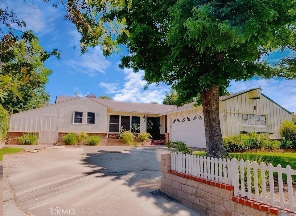 Photo of Listing #SR25170022