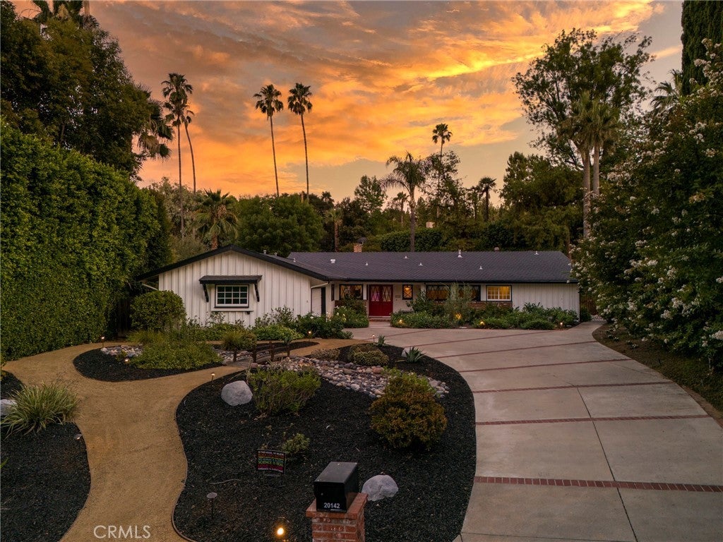 Photo of Listing #SR25169661