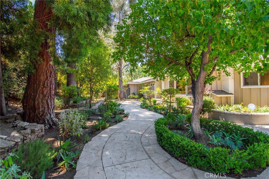 Photo of Listing #SR25163127