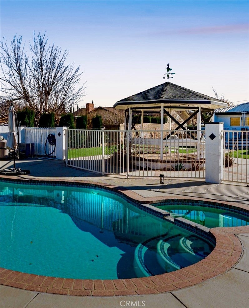 Photo of Listing #SR25170563