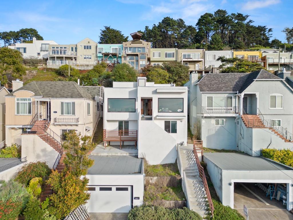 Photo of Listing #ML82016404