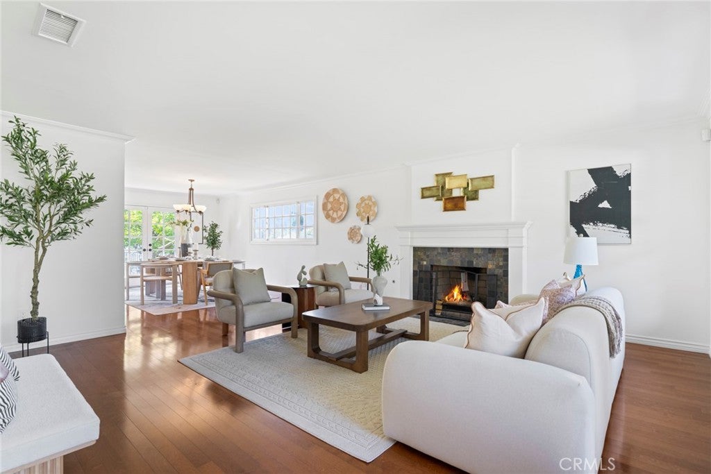 Photo of Listing #OC25169873