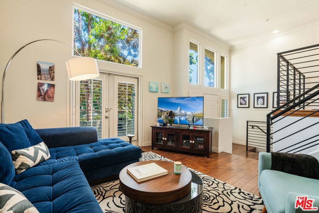 Photo of Listing #25571369