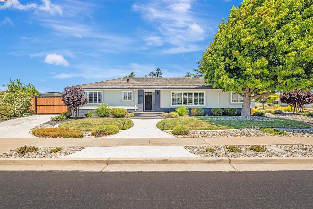 Photo of Listing #41106567