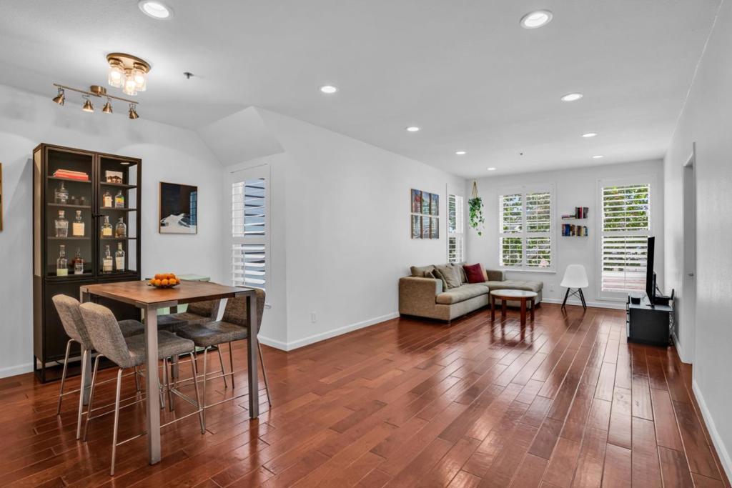 Photo of Listing #ML82016431