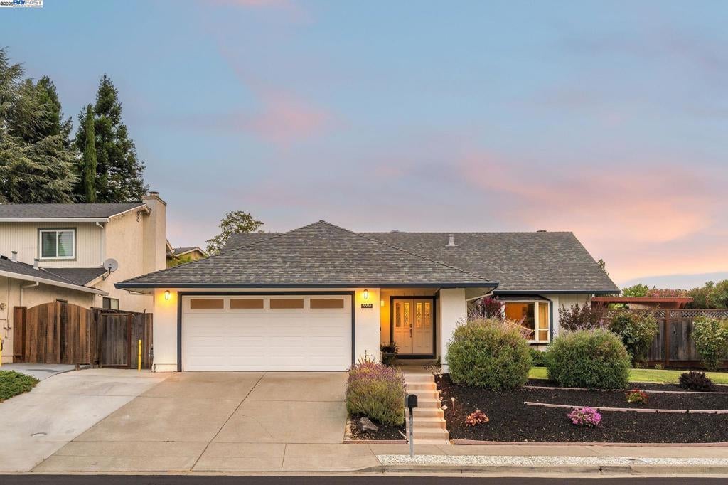 Photo of Listing #41106575