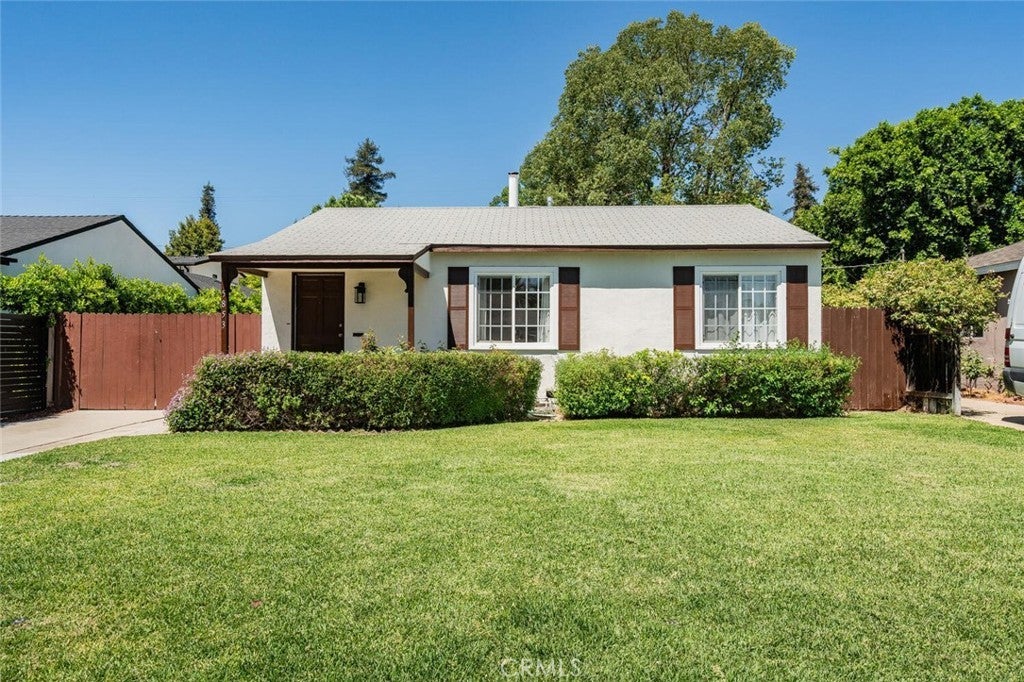 Photo of Listing #SR25171794