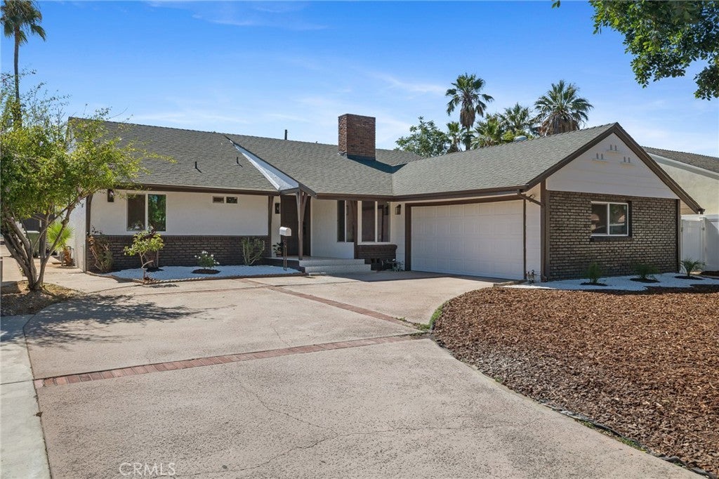 Photo of Listing #SR25171454