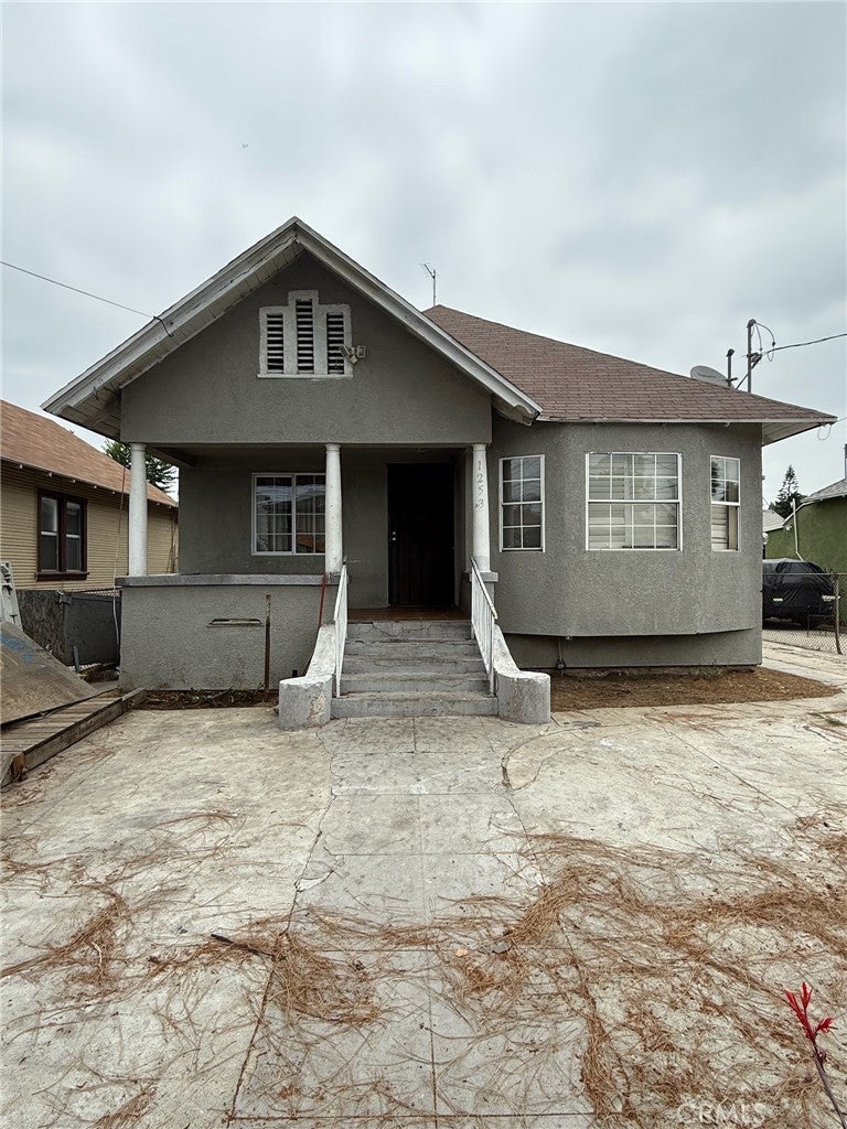 Photo of Listing #SB25100749