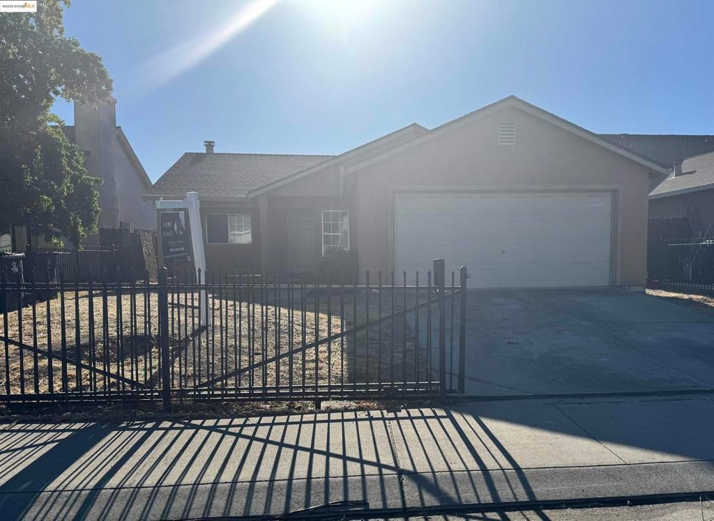 Photo of Listing #41106591