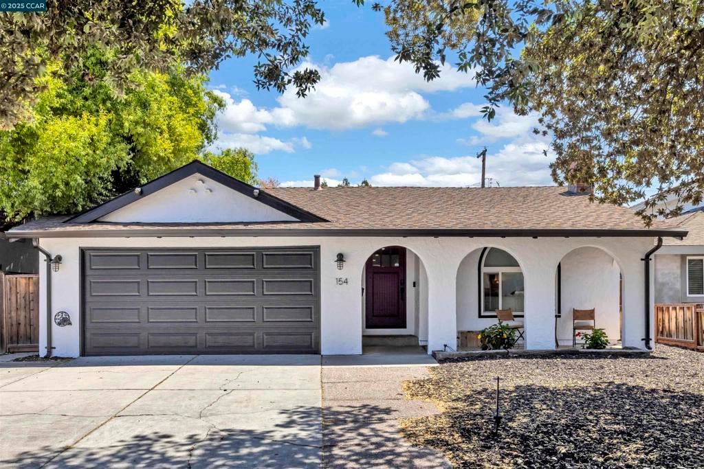 Photo of Listing #41106599