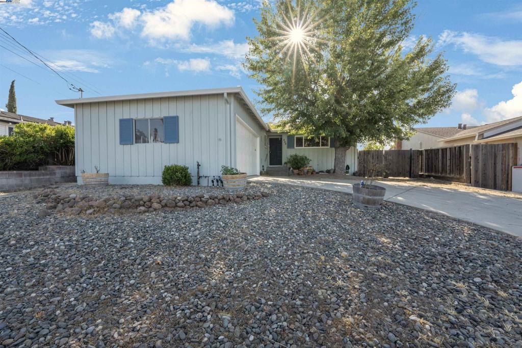 Photo of Listing #41106601