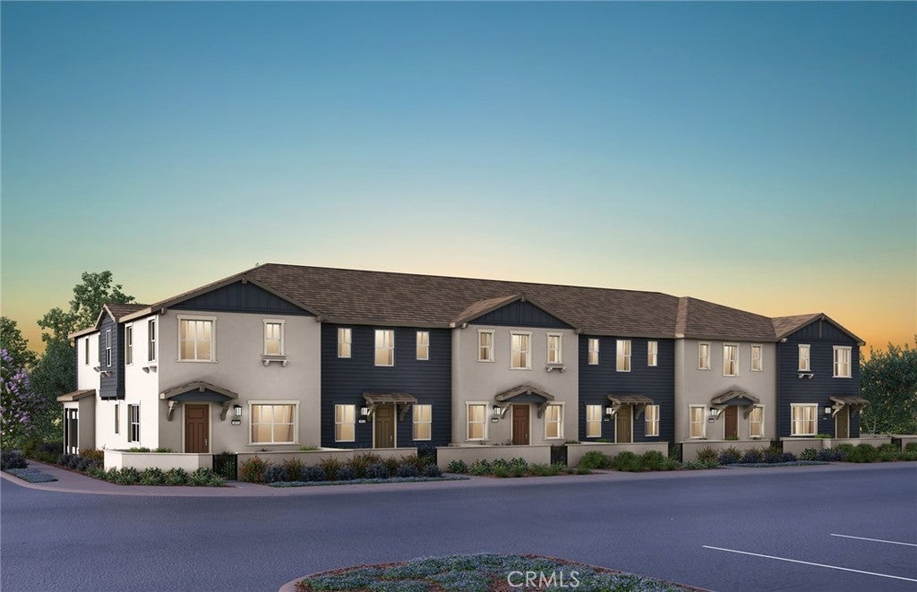 Photo of Listing #IV25172174