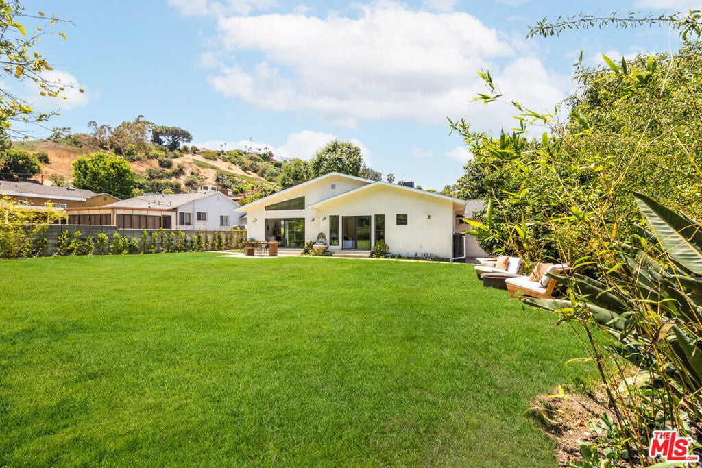 Photo of Listing #25568937